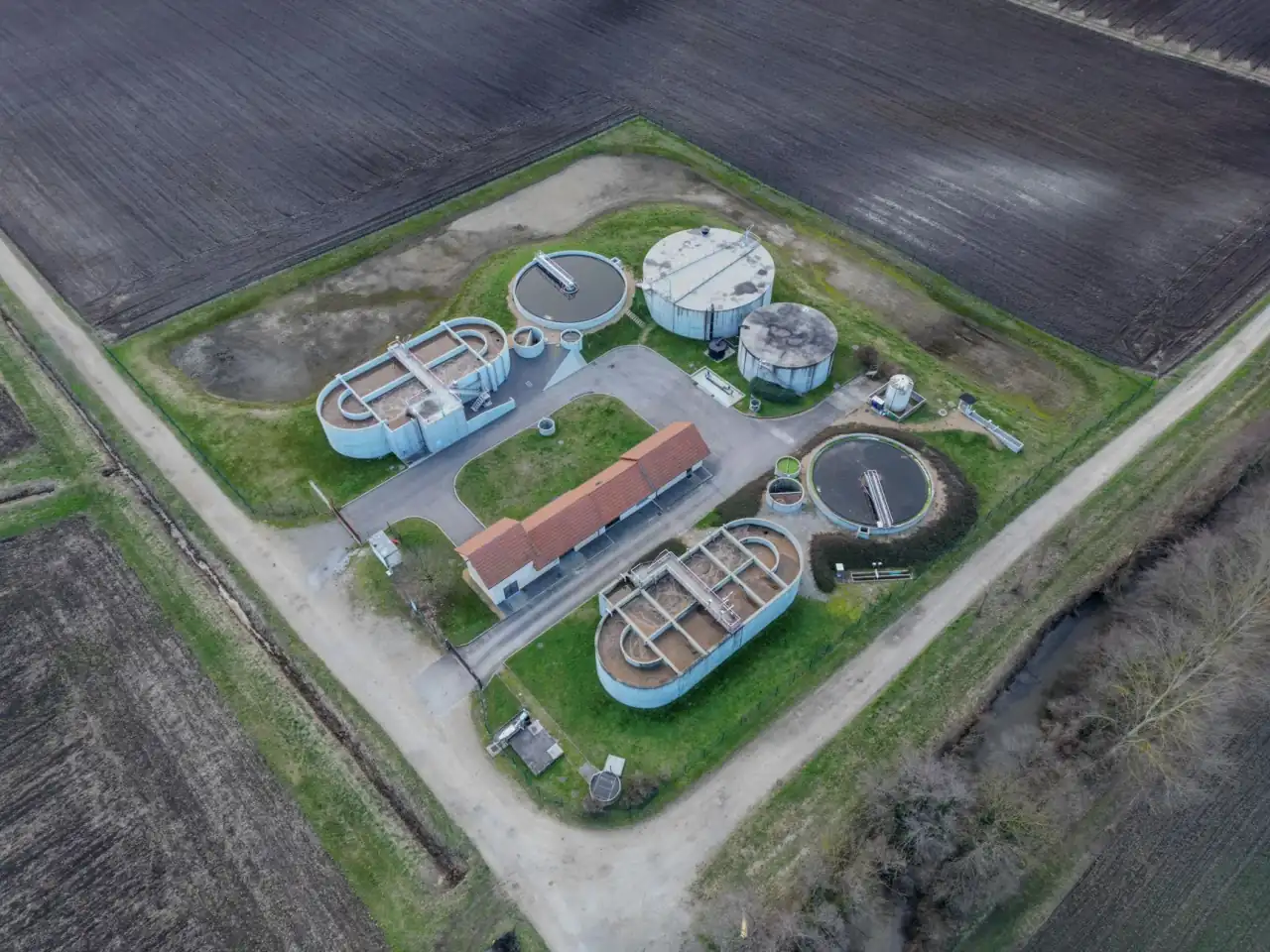 湖北坎泽鑫PLC模块在自动化产线改造中的技术应用分析正文配图 1